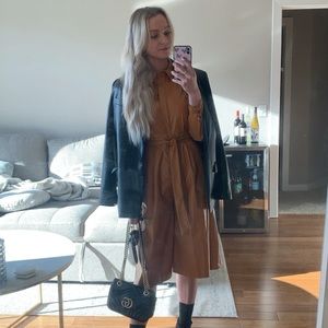 Meet your Posher, Bayley